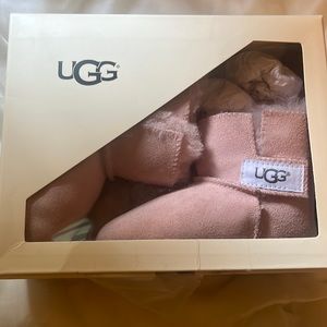 UGG Erin Baby Boots in Pink Size L (18-24 months)
